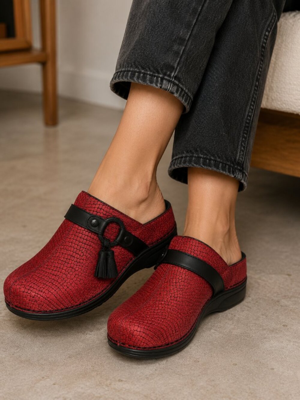 Dansko Shandi Clogs Size 40 Red Snake Embossed Leather Tassel Mule Shoes